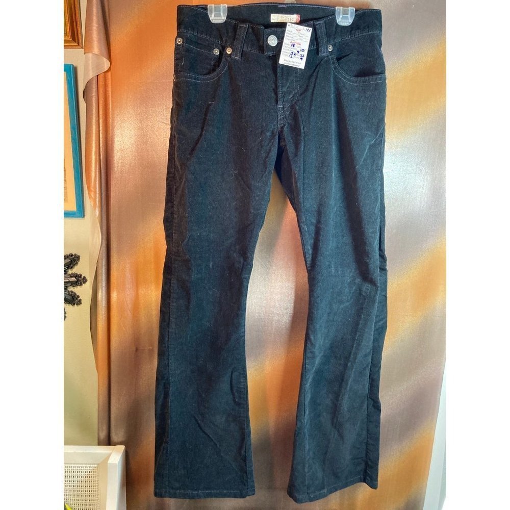 LEVI’S Corduroy Stretchy Low Flare Leg‎ Jeans Mid Rise Black Size 36. 127